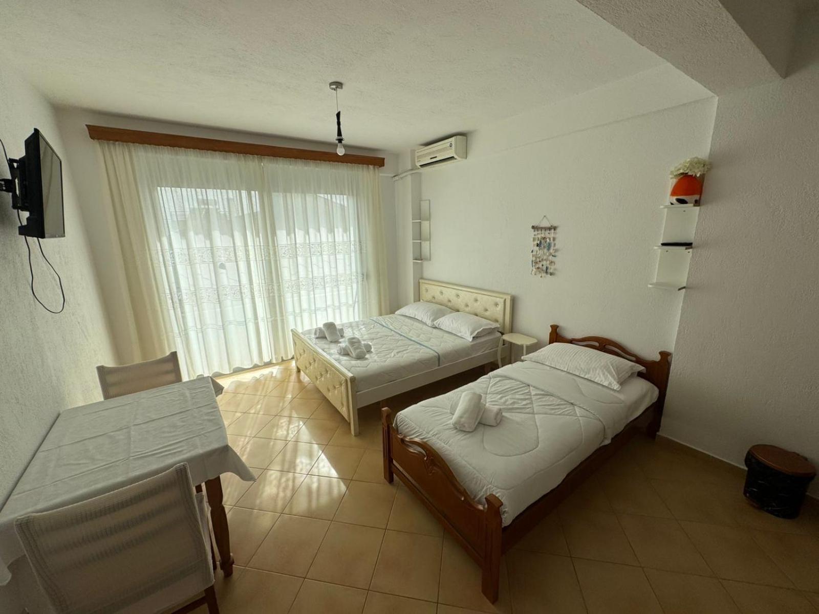 Taulant Apartment